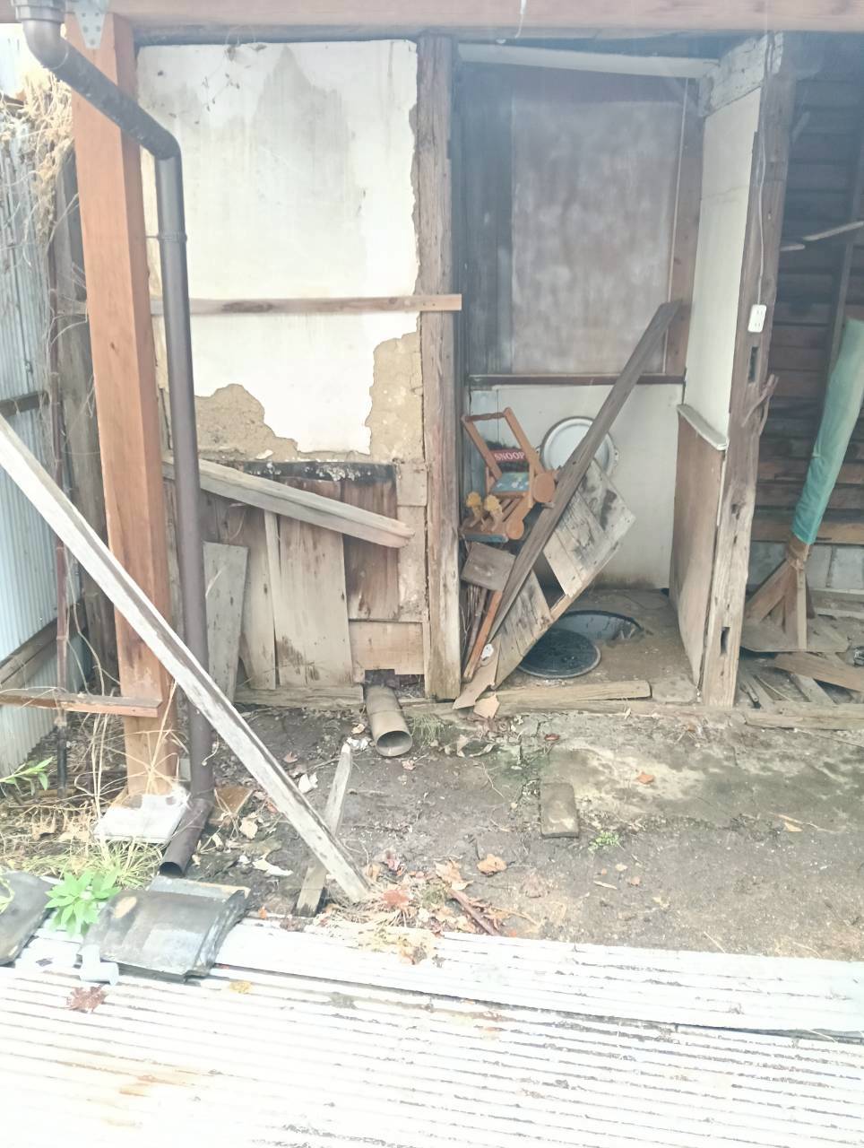 滋賀県彦根市の解体前片付け事例｜一軒家の丸ごと片付けを4時間・25万円で対応